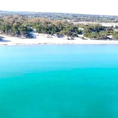 Гостевой дом Sant Antioco Yellow With 2 Way Air Con Сант-Антиоко