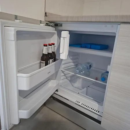 Sant Antioco Yellow With 2 Way Air Con SantʼAntìoco